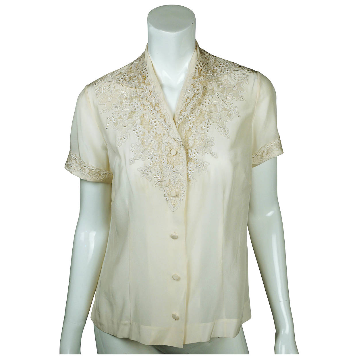 Vintage 1960s Floral Embroidered Pure Silk Blouse Short Sleeve Shirt Size M L - Poppy's Vintage Clothing