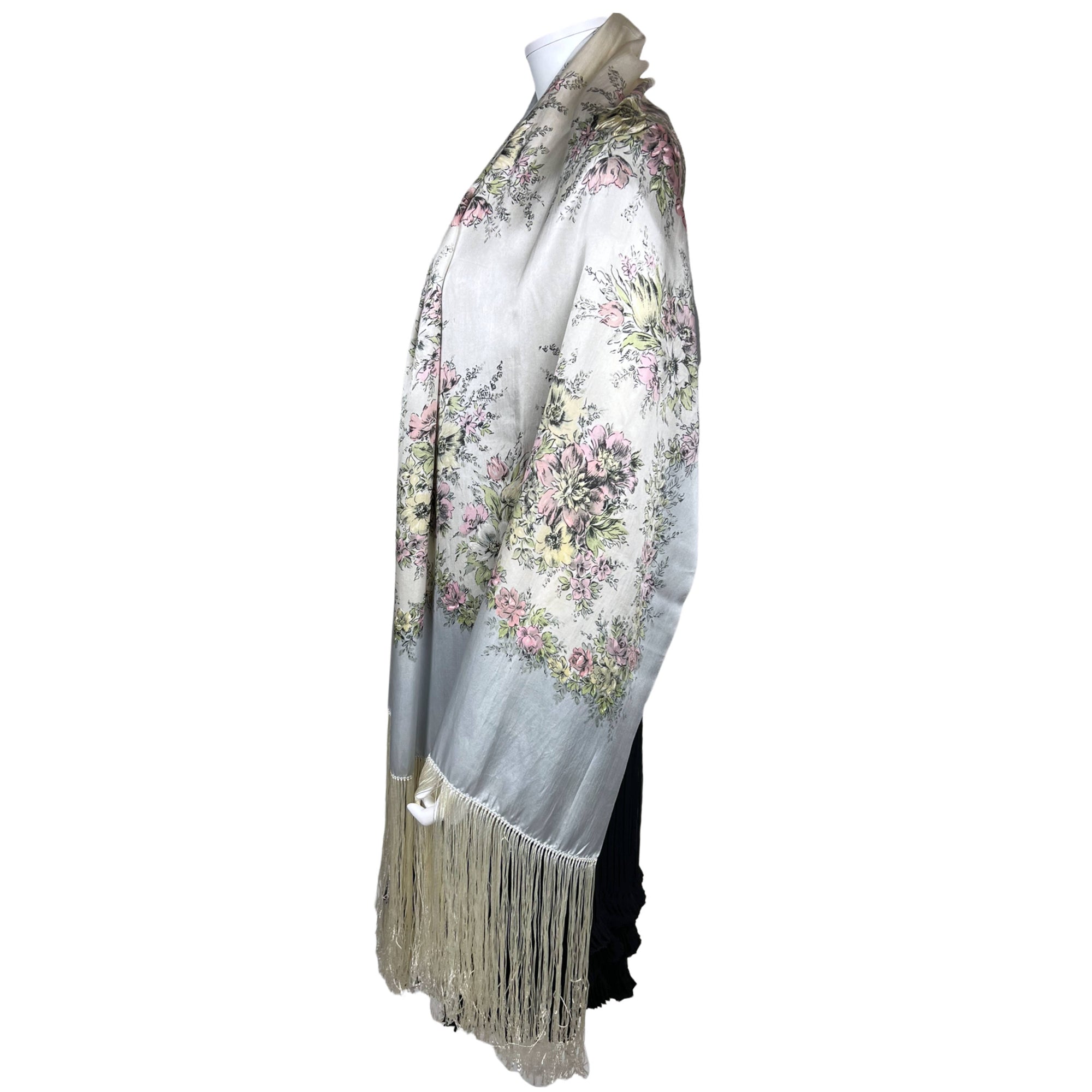 1930s Vintage Fringed Silk Shawl Floral Printed Wrap