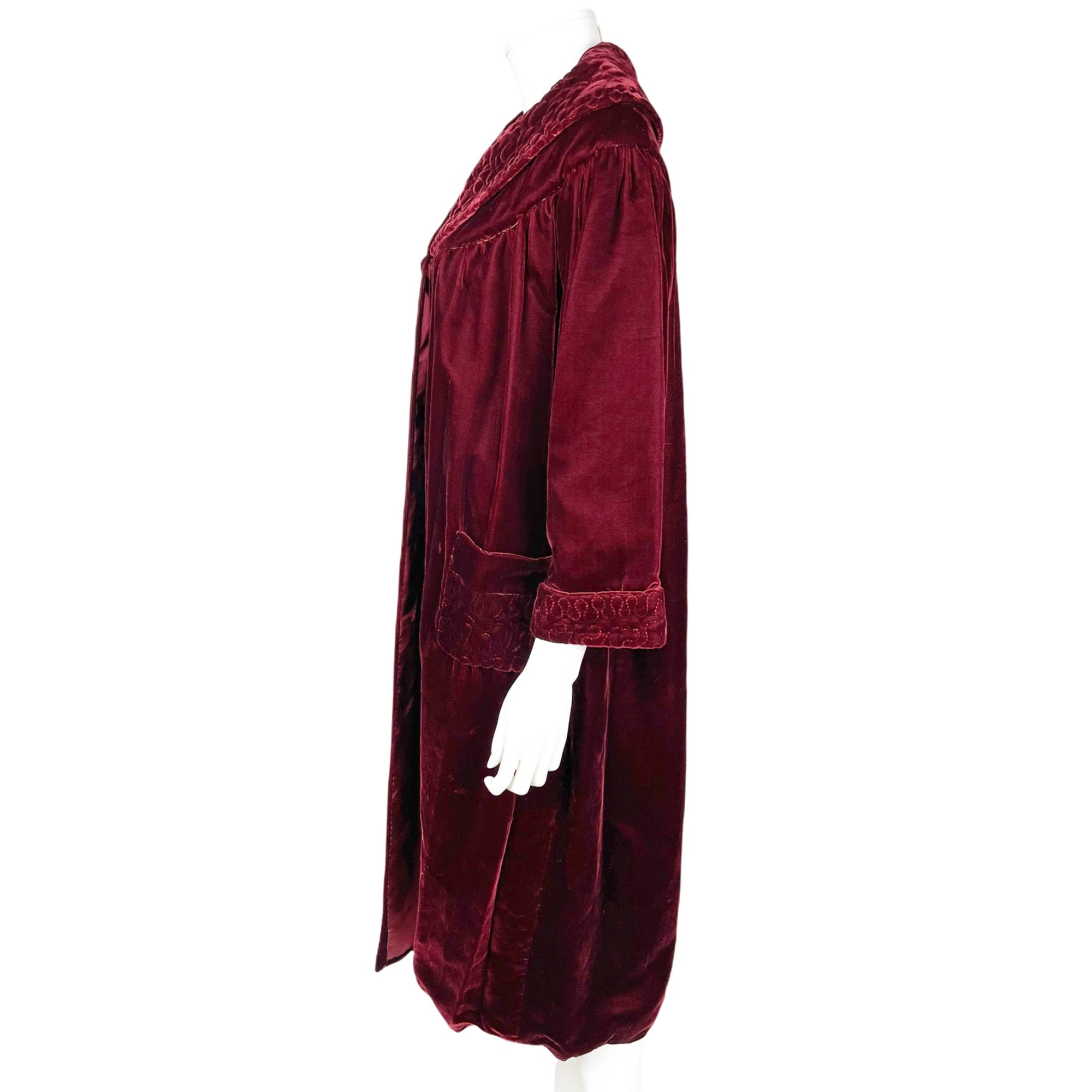 Vintage 1950s Red Velvet Dressing Gown Florida Confezioni