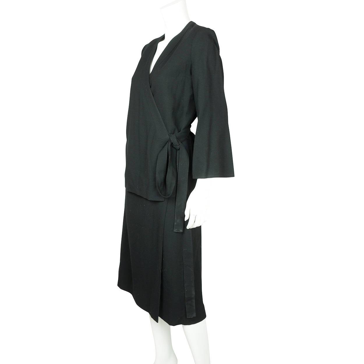 Vintage 1970s Designer Guy Laroche Black Wool Skirt Suit 2 Piece Ensemble Sz 12 - Poppy's Vintage Clothing