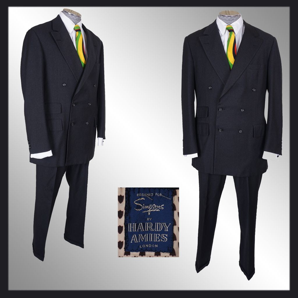 Hardy Amies Grey Suit for Men 1970s Mod Style Jacket and Pants Size L 42 T - Poppy's Vintage Clothing