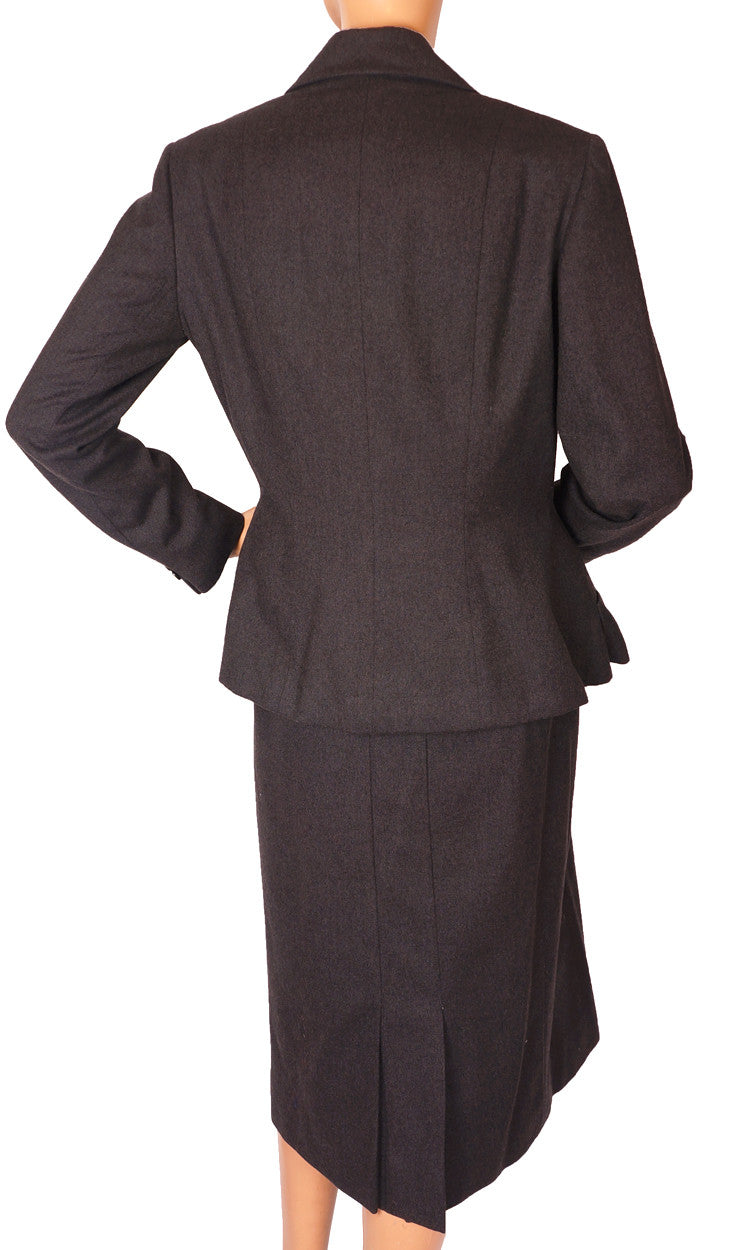 1950s Grey Wool Ladies Suit by Hardy Amies - Poppy's Vintage Clothing