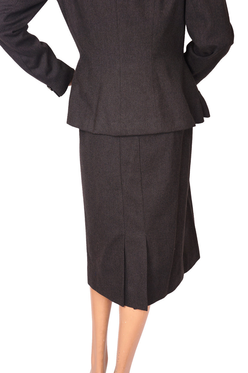 1950s Grey Wool Ladies Suit by Hardy Amies - Poppy's Vintage Clothing
