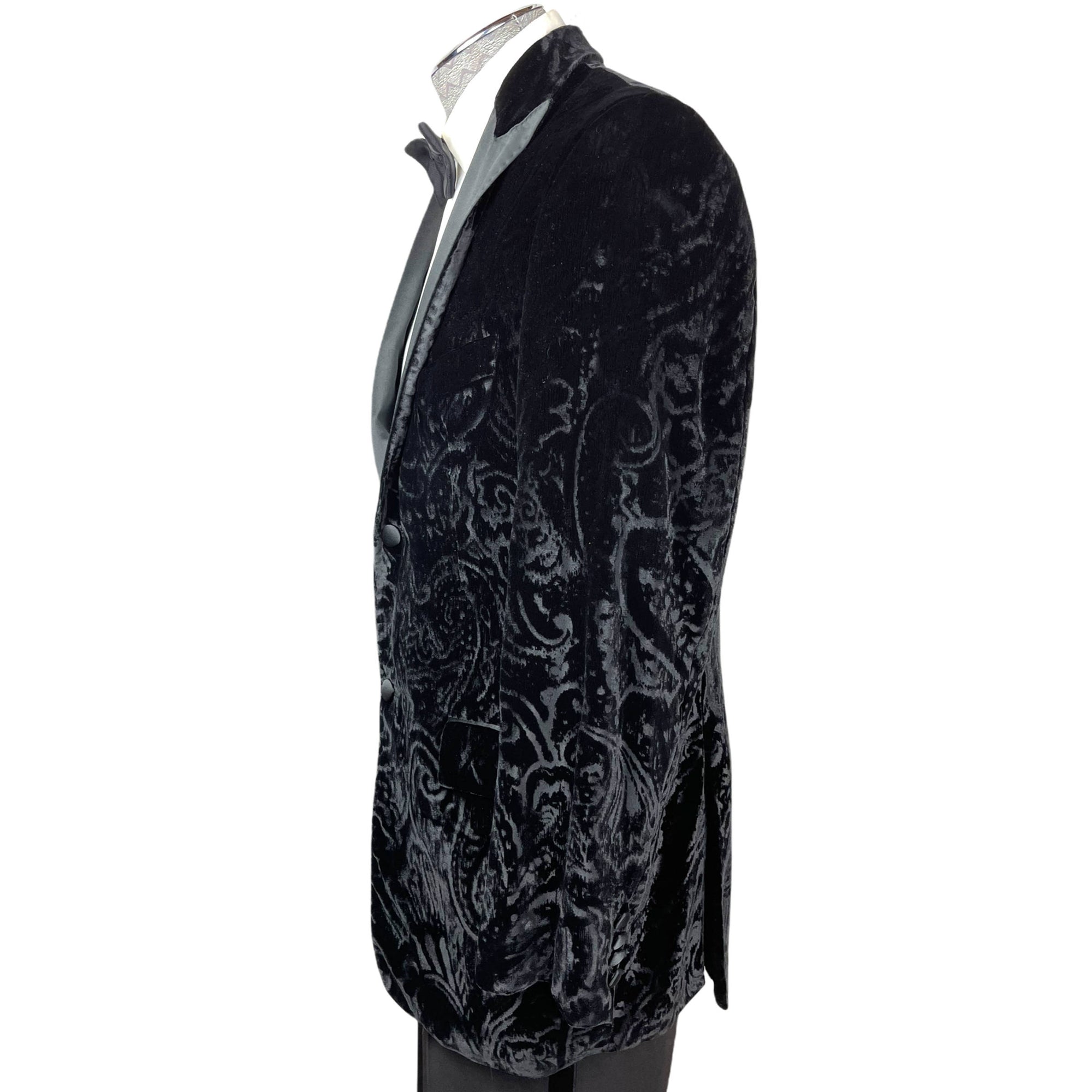 Vintage 1990s Sean John Black Velvet Dinner Jacket Debossed Paisley Sz M