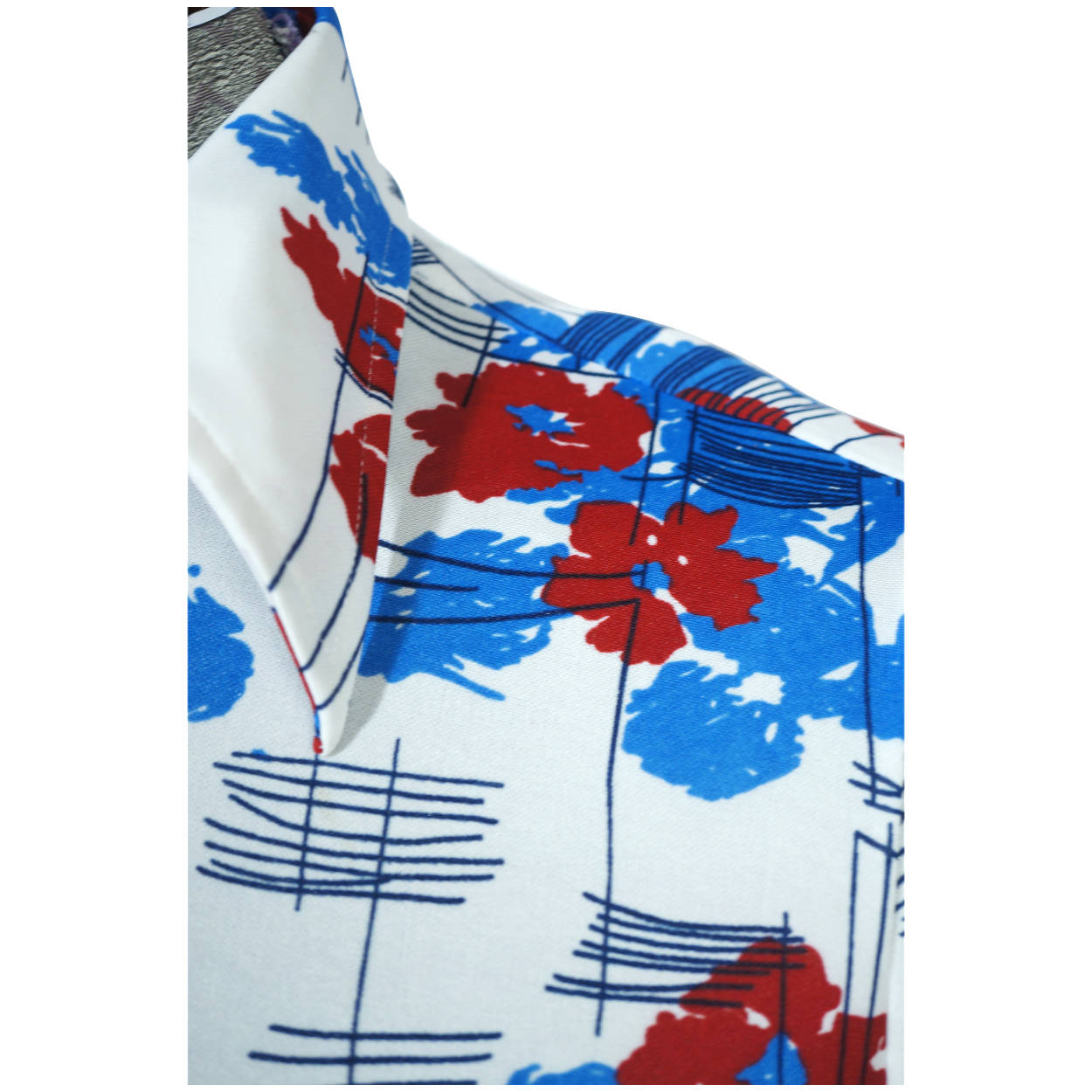 Vintage 70s Short Sleeve Shirt Floral Pattern Size S - Poppy's Vintage Clothing