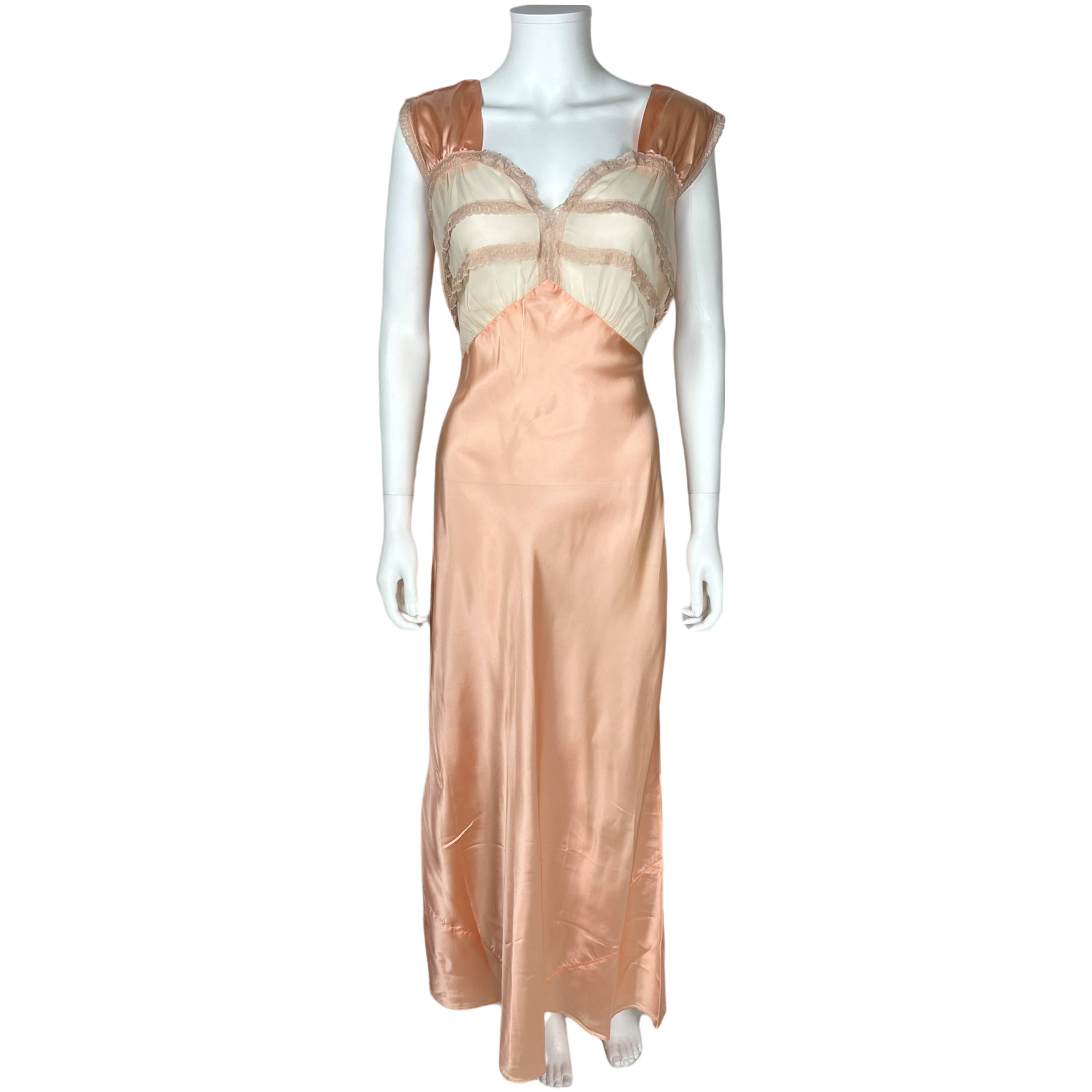 1940s NWT Blossom Lingerie Satin Negligee Gown - M/L – Dethrose