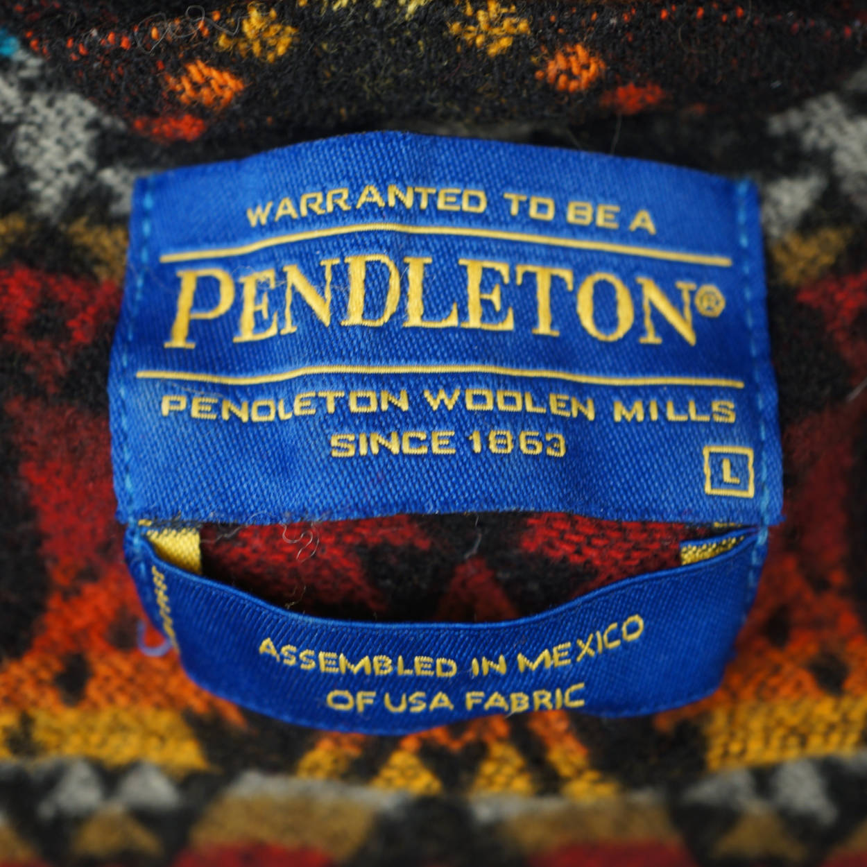 Pendleton Dressing Gown Aztec Indian Southwestern Indigenous Blanket Pattern L - Poppy's Vintage Clothing