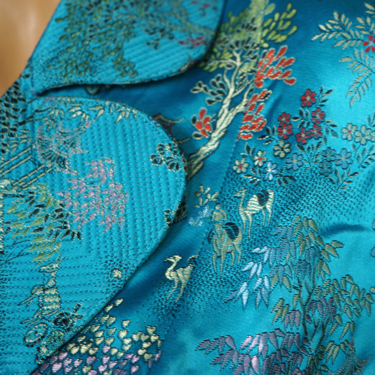 Vintage 1970s Dressing Gown NOS Blue Satin Brocade Asian Motifs Lounging Robe M - Poppy's Vintage Clothing