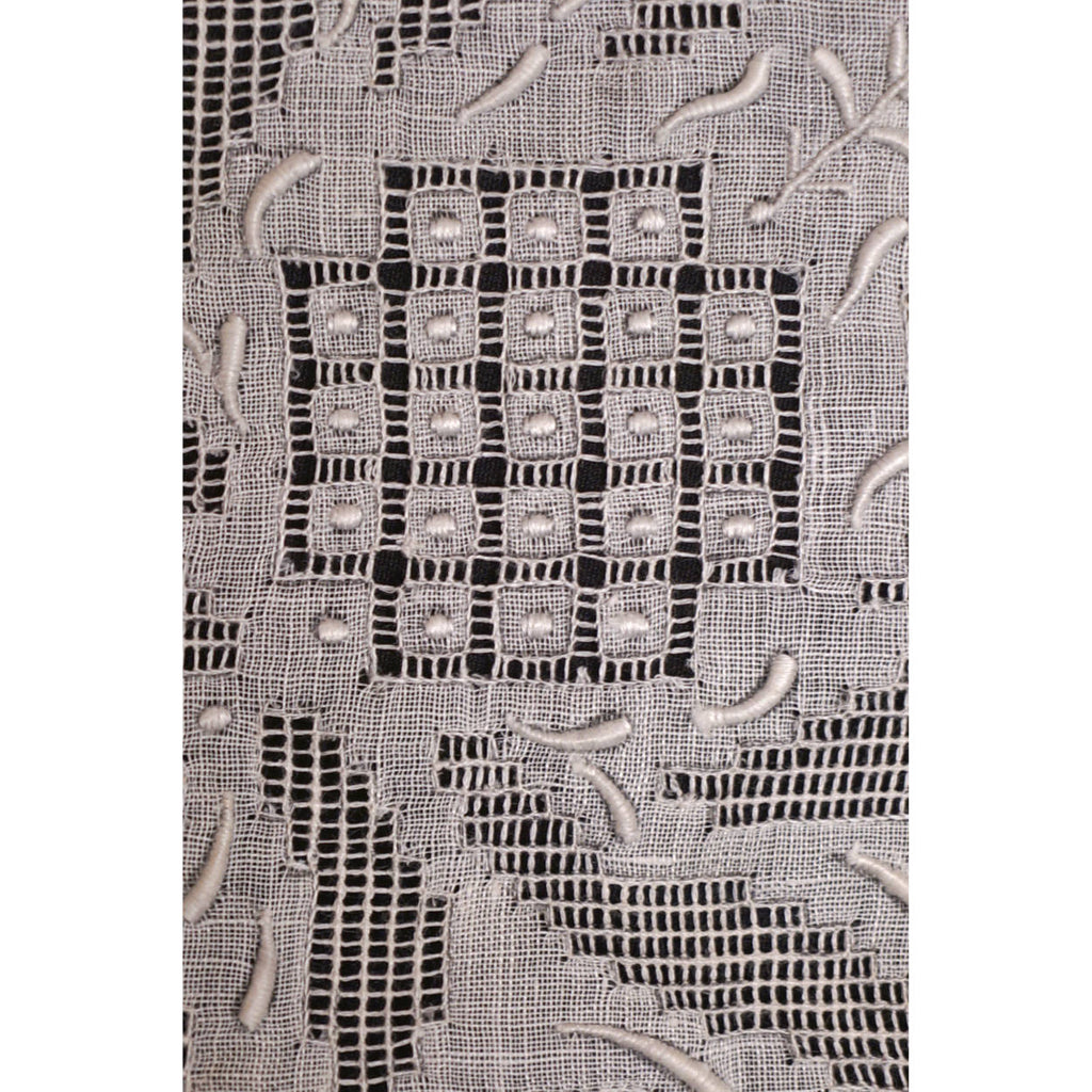 Vintage Bridal Handkerchief Embroidered Linen Wedding Hankie with Pull Work - Poppy's Vintage Clothing