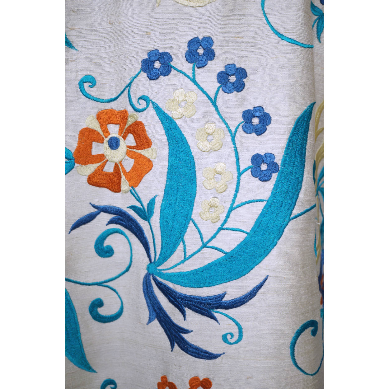 Vintage 1970s Sabina of India Embroidered Silk Long Vest Lord &amp; Taylor Size 16 - Poppy's Vintage Clothing