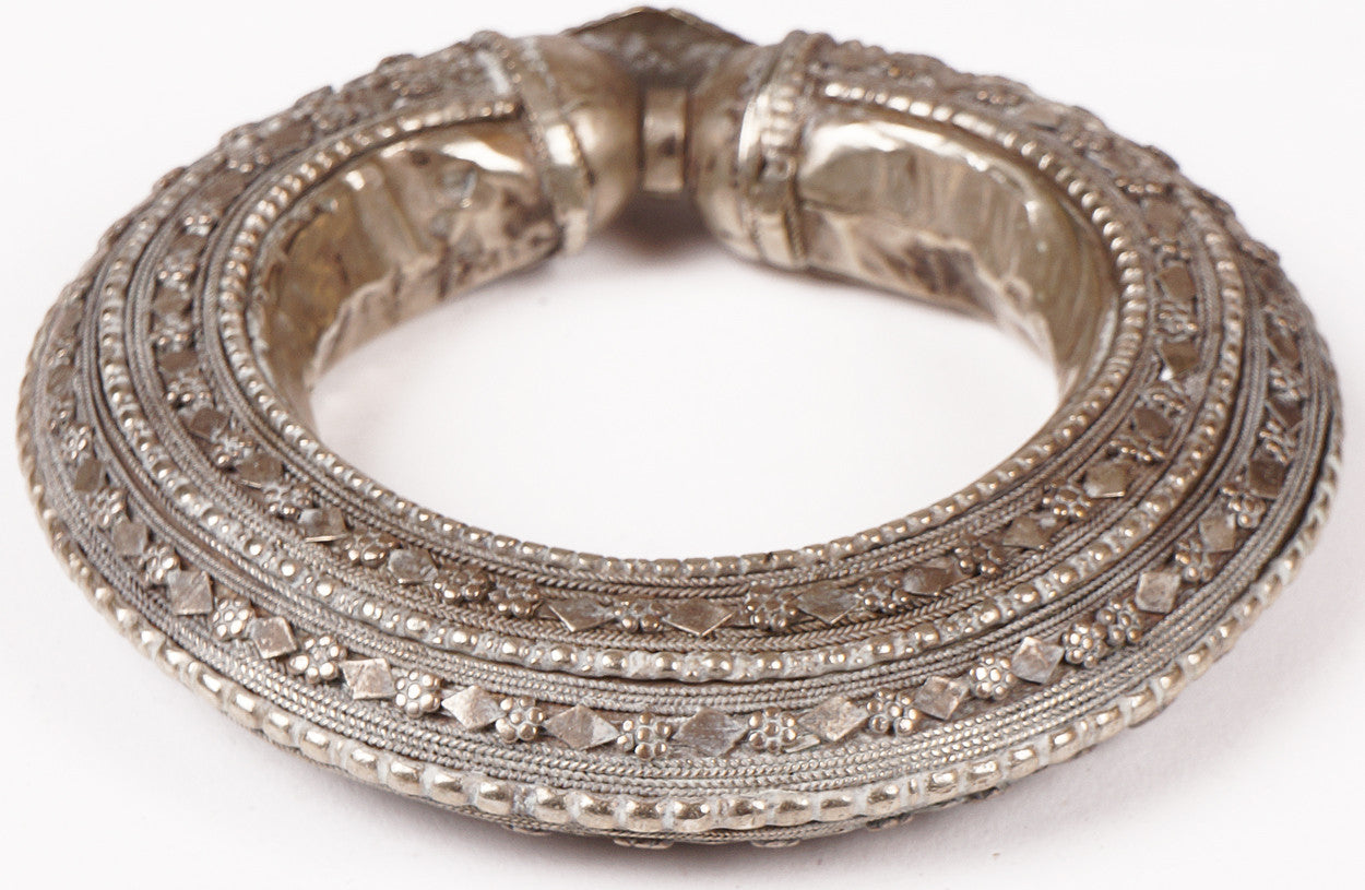 Antique Bedouin Tribal Bracelet Silver Cuff Yemeni Nomad Jewelry - Poppy's Vintage Clothing