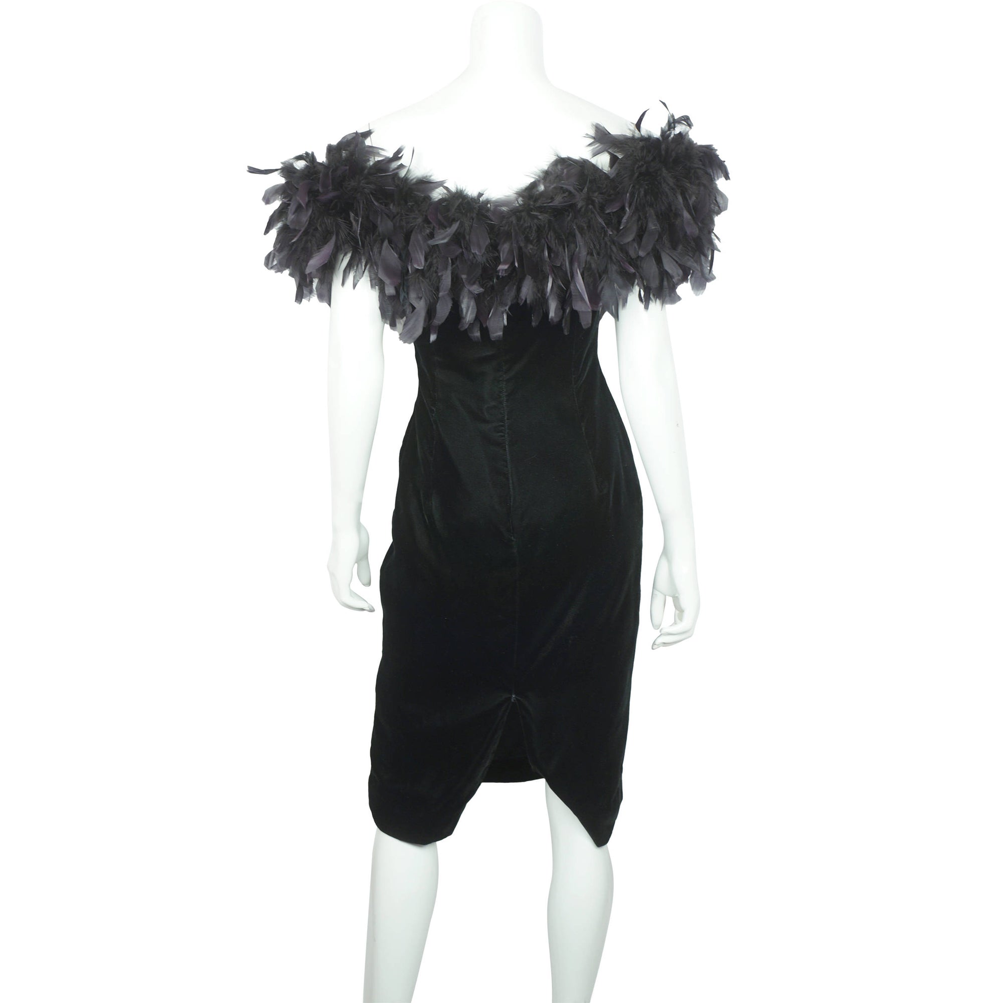 Vintage 80s Party Dress by Tadashi Shoji Black Velvet Size 4 Poppy's Vintage Clothing Vintage 80s Party Dress by Tadashi Shoji Black Velvet Size 4 Poppy's Vintage Clothing