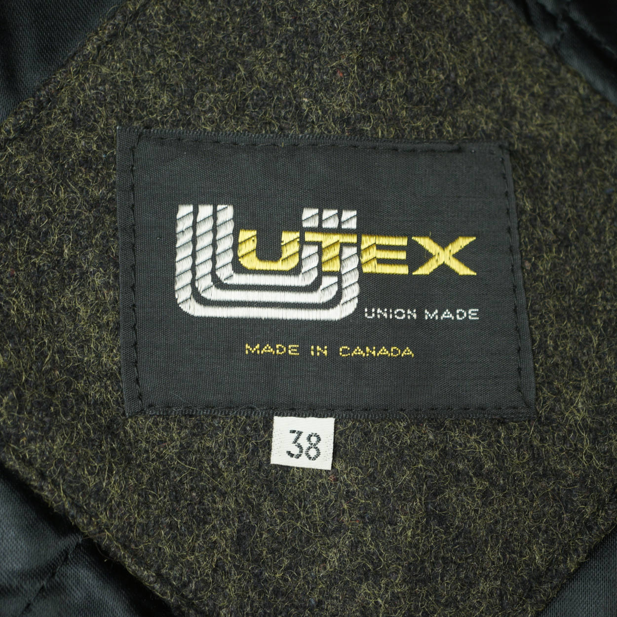 Vintage 60s Mens Wool Coat Green w Plaid by Utex Size 38 M - Poppy's Vintage Clothing