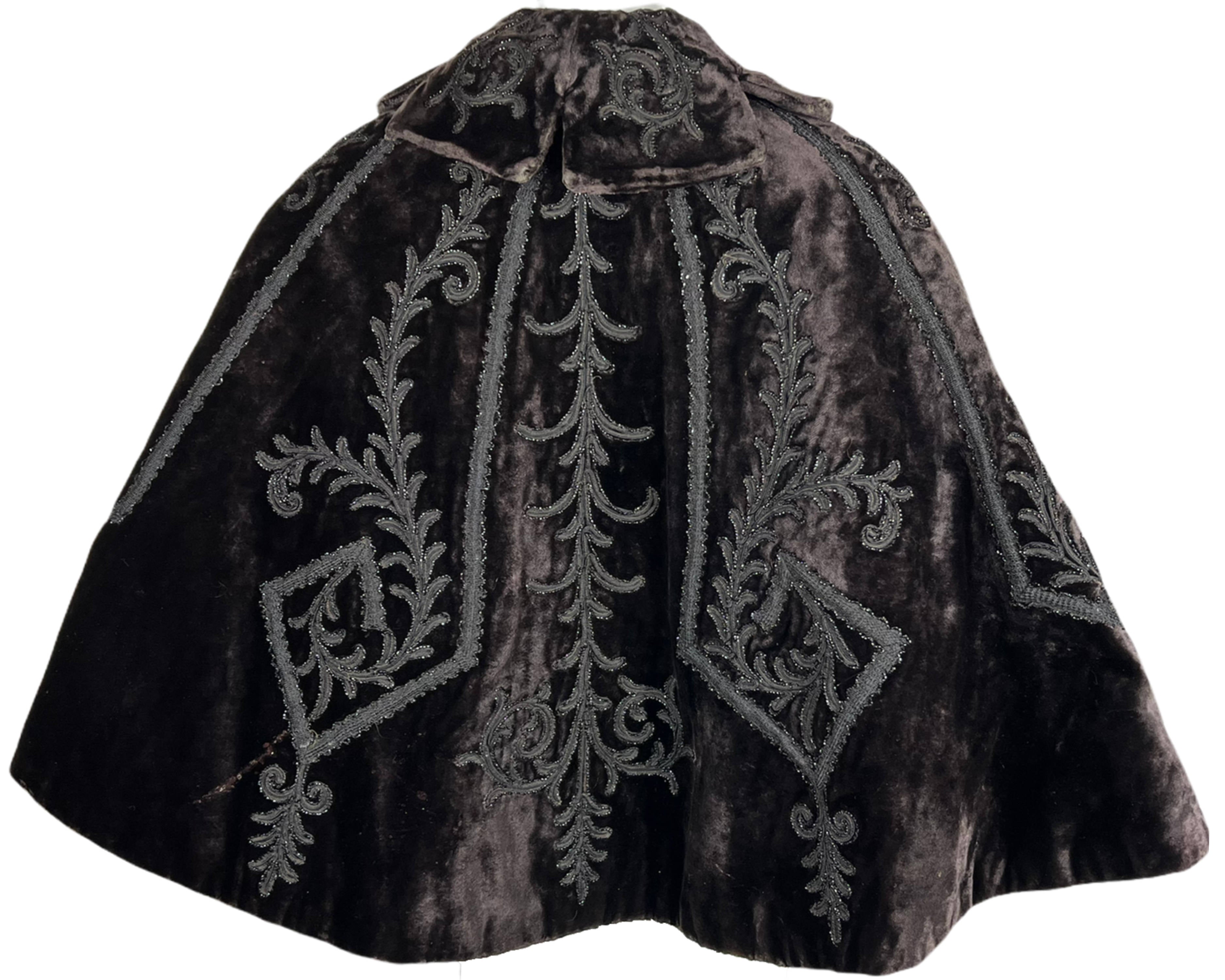 Antique Victorian Mantle Jet Beaded Velvet Short Cape – Poppy's