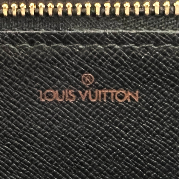 RDC11828 Authentic Vintage LOUIS VUITTON Black Epi Leather