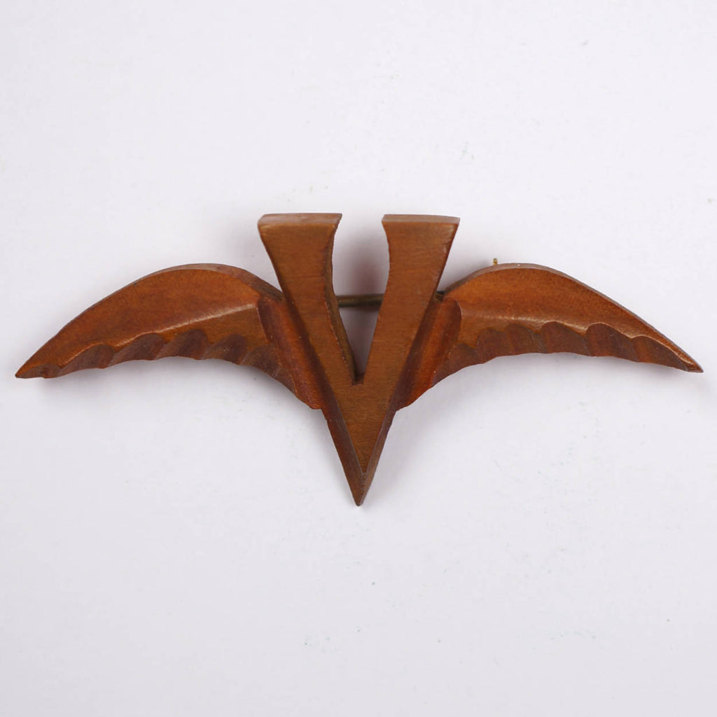 WWII Winged V for Victory Wood Sweetheart Pin Patriotic Lapel Brooch - Poppy's Vintage Clothing