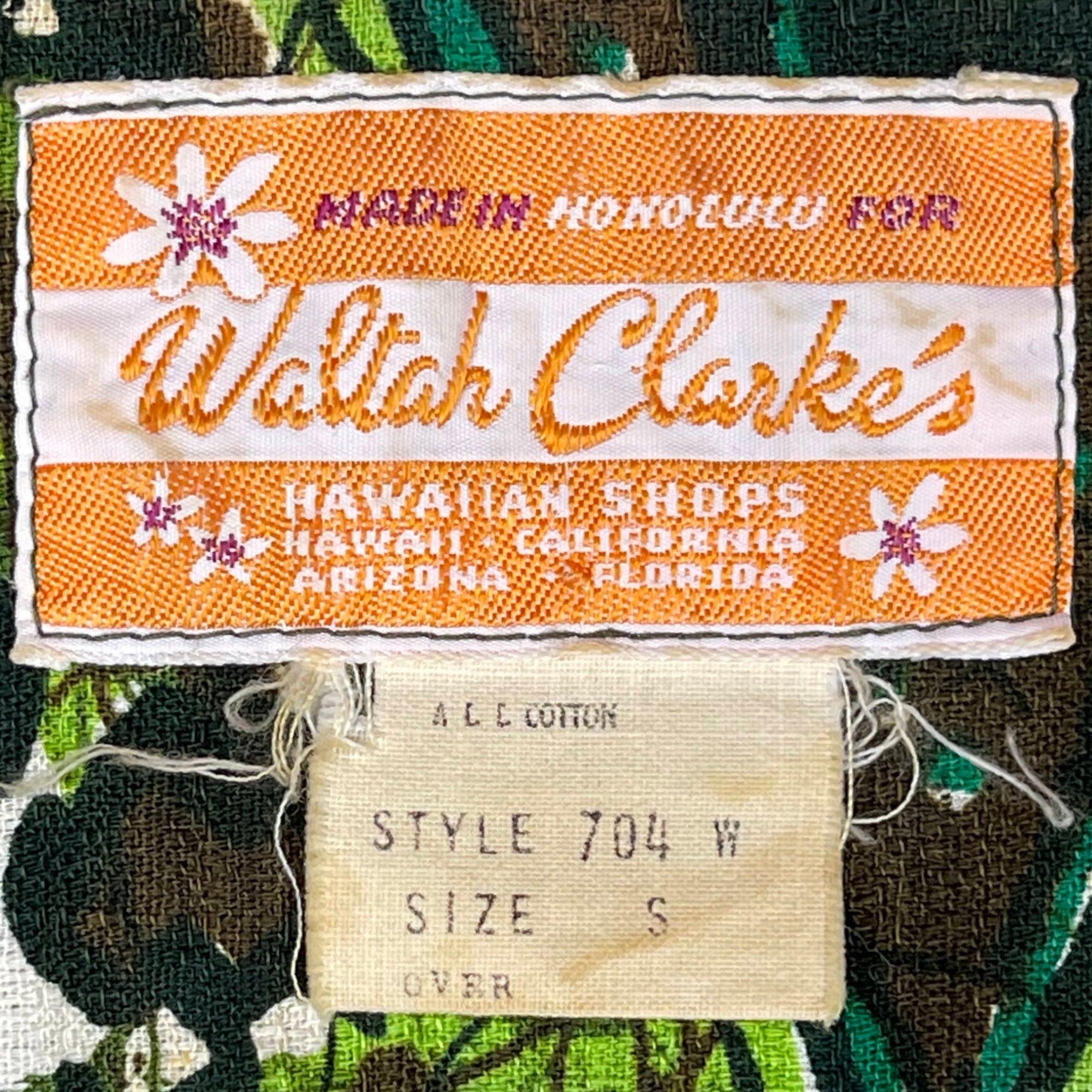 1970s Vintage Hawaiian Shirt Lauhala Honolulu Waltah Clarke
