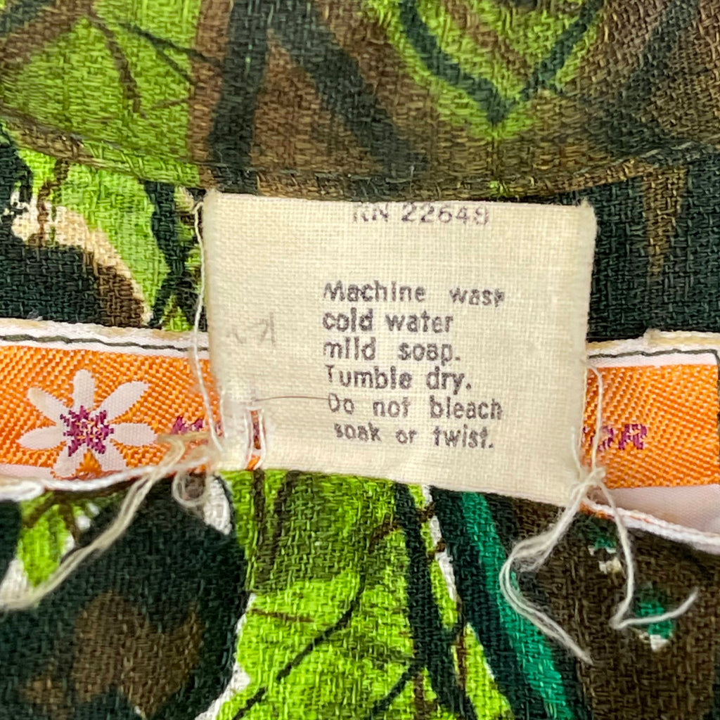 1970s Vintage Hawaiian Shirt Lauhala Honolulu Waltah Clarke