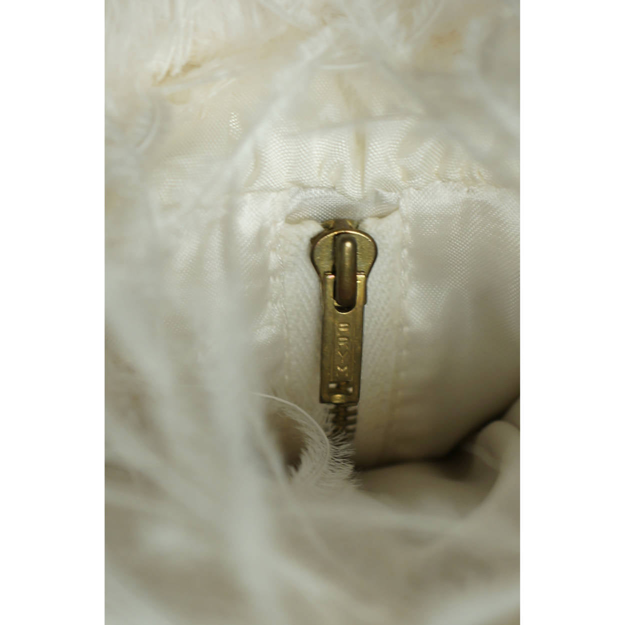 Vintage White Ostrich Feather Muff w Zippered Compartment Purse Bridal Accessory - Poppy's Vintage Clothing